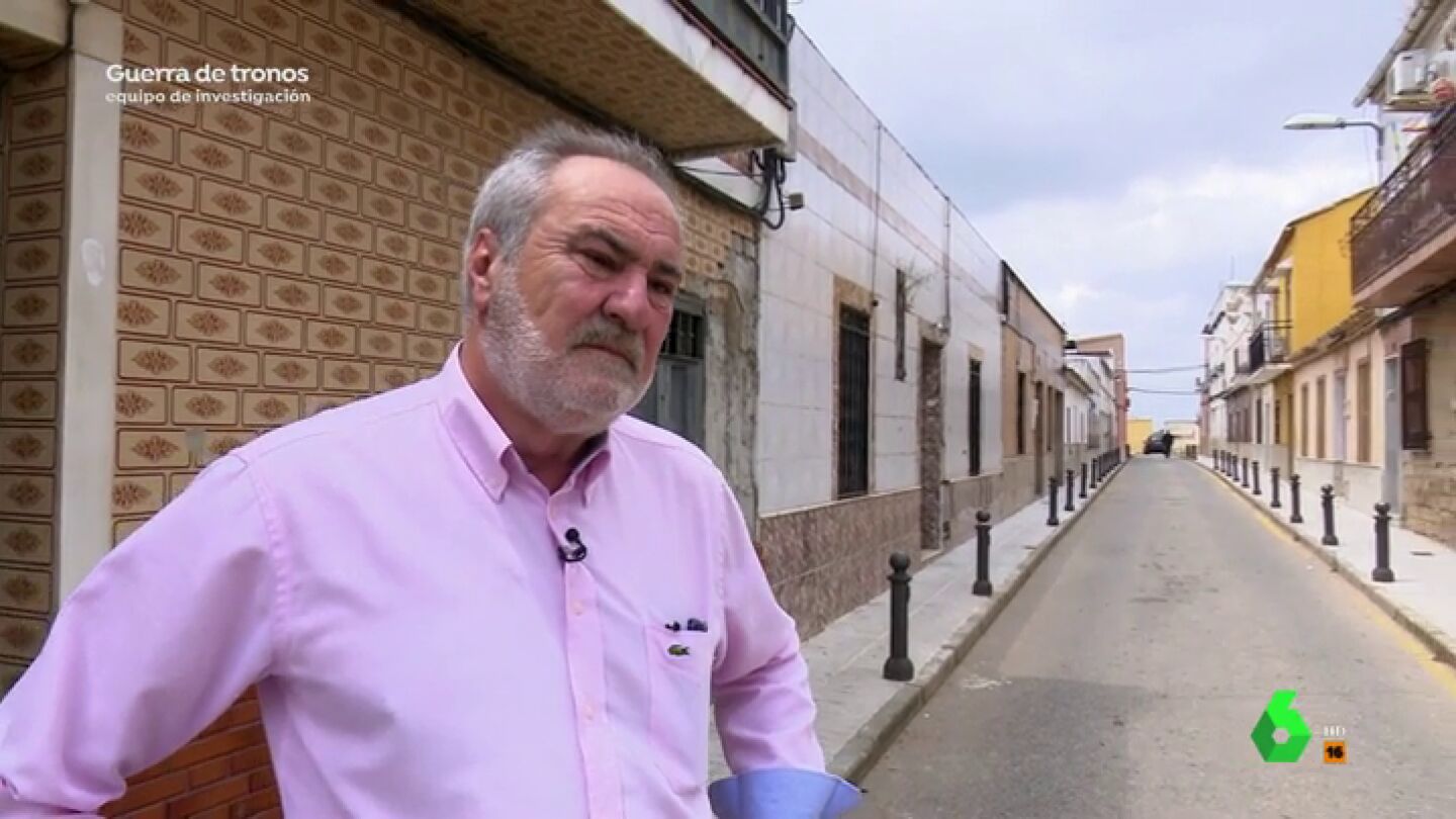 Un expolic&iacute;a relata c&oacute;mo fue la reyerta entre 'Los Mallarines' y 'Los Pikikis': "Se cagaron en sus muertos y se liaron a tiros"