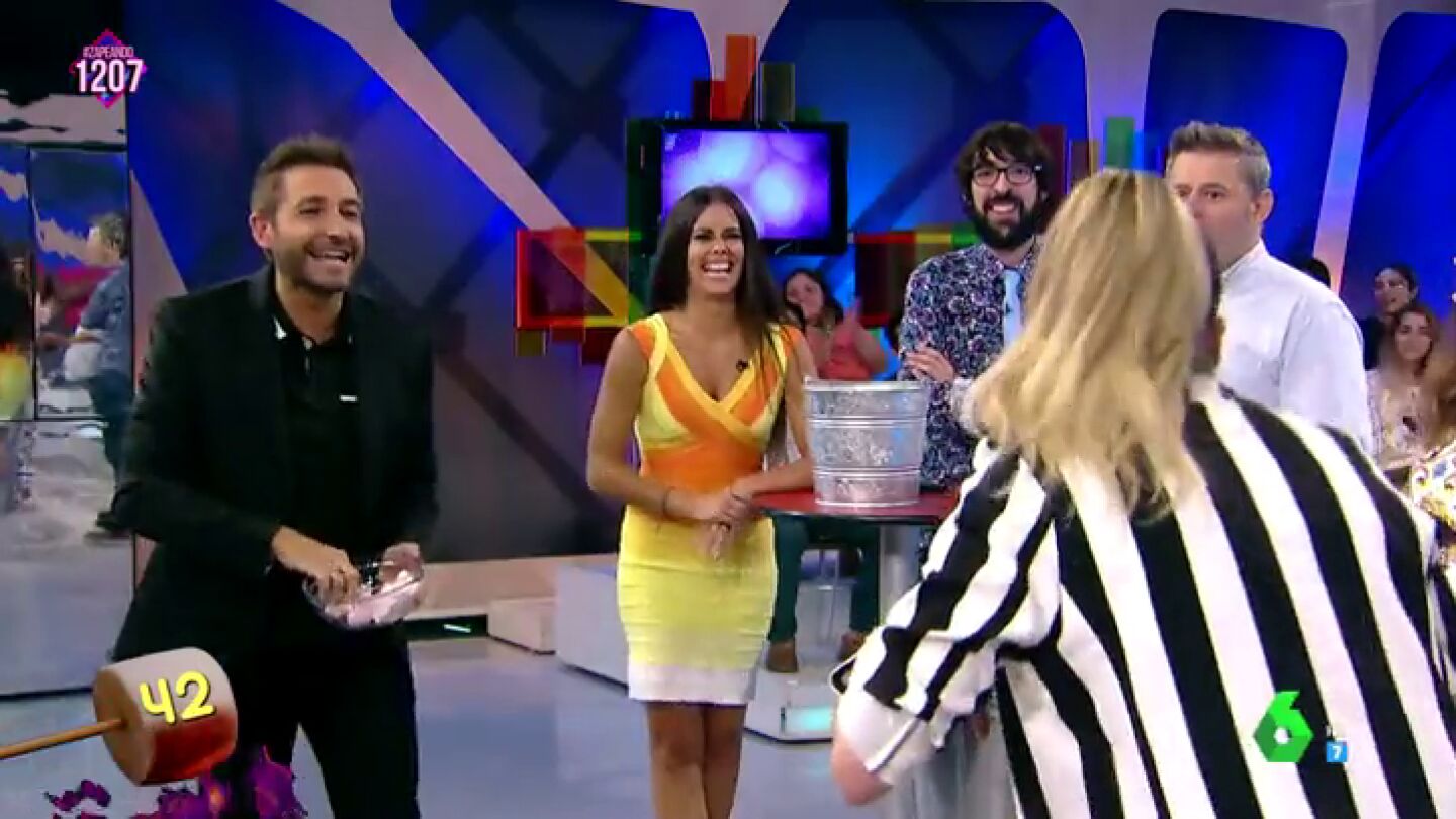 Lanzamiento de nubes en el Juego de la Semanna