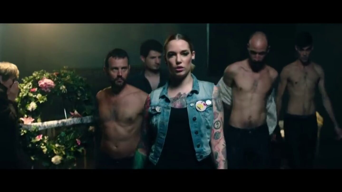 El v&iacute;deo del Sal&oacute;n Er&oacute;tico de Barcelona que carga contra los jueces de 'La Manada' y el "porno machista"