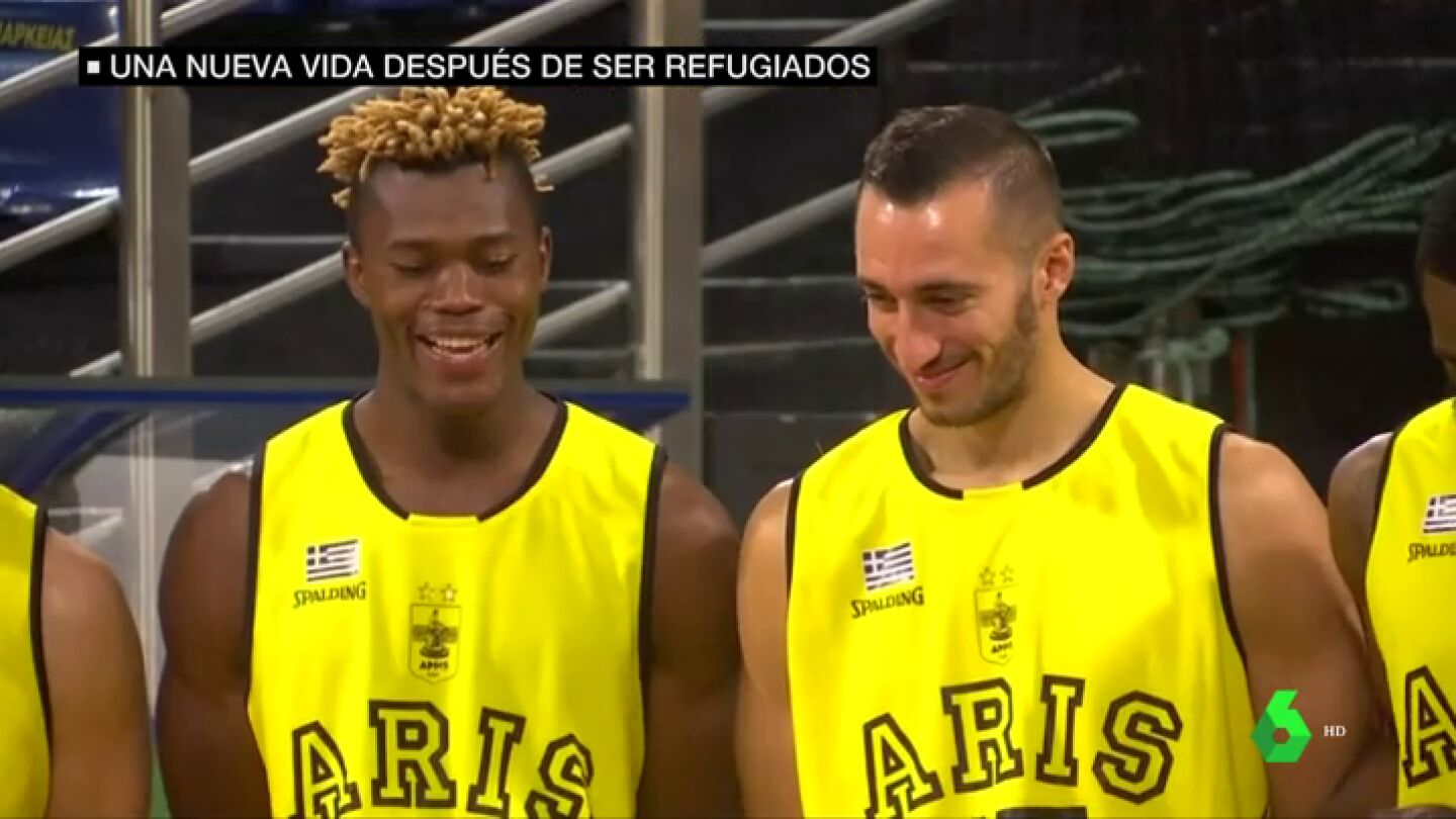 La incre&iacute;ble historia del refugiado Christ Wamba: de "cenar un vaso de agua" a jugar en la liga