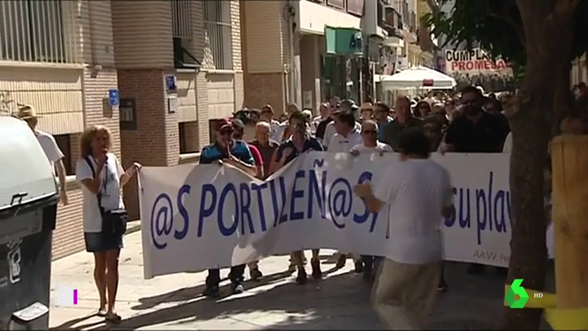 Manifestación en Huelva para reivindicar actuaciones que mejoren las playas