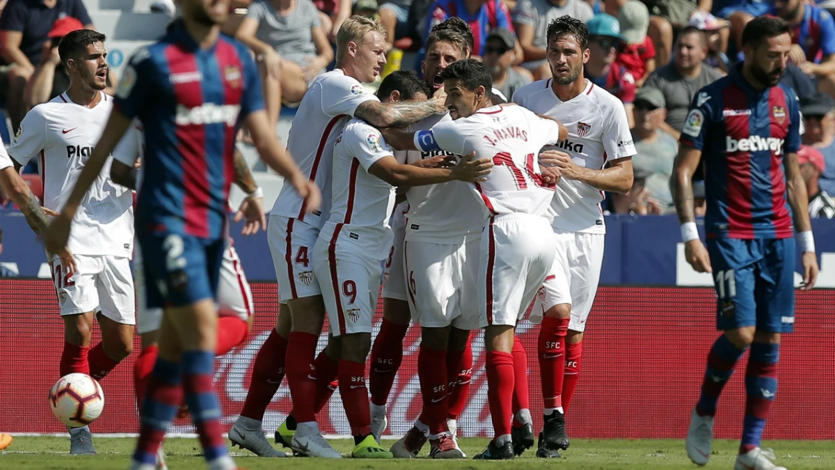 El Sevilla celebra un gol ante el Levante