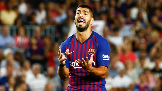 Luis Suárez protesta Luis Suárez protesta