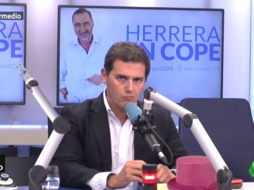 Albert Rivera durante una entrevista Albert Rivera durante una entrevista