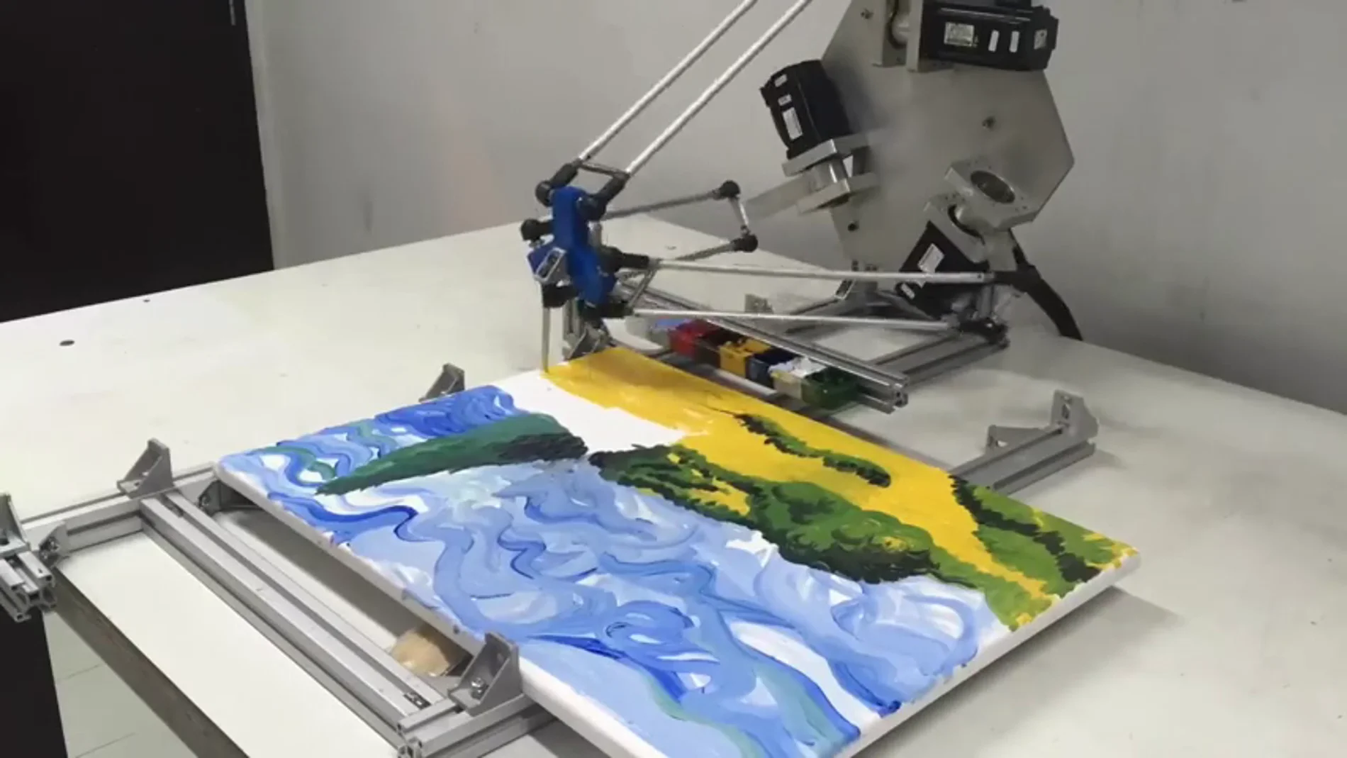 ¿Eres capaz de distinguir qué cuadro ha pintado un robot?
