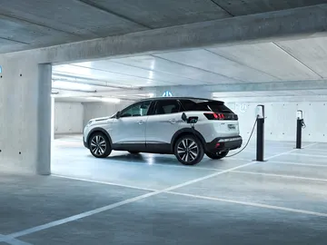 Peugeot 3008 Hybrid4 Peugeot 3008 Hybrid4