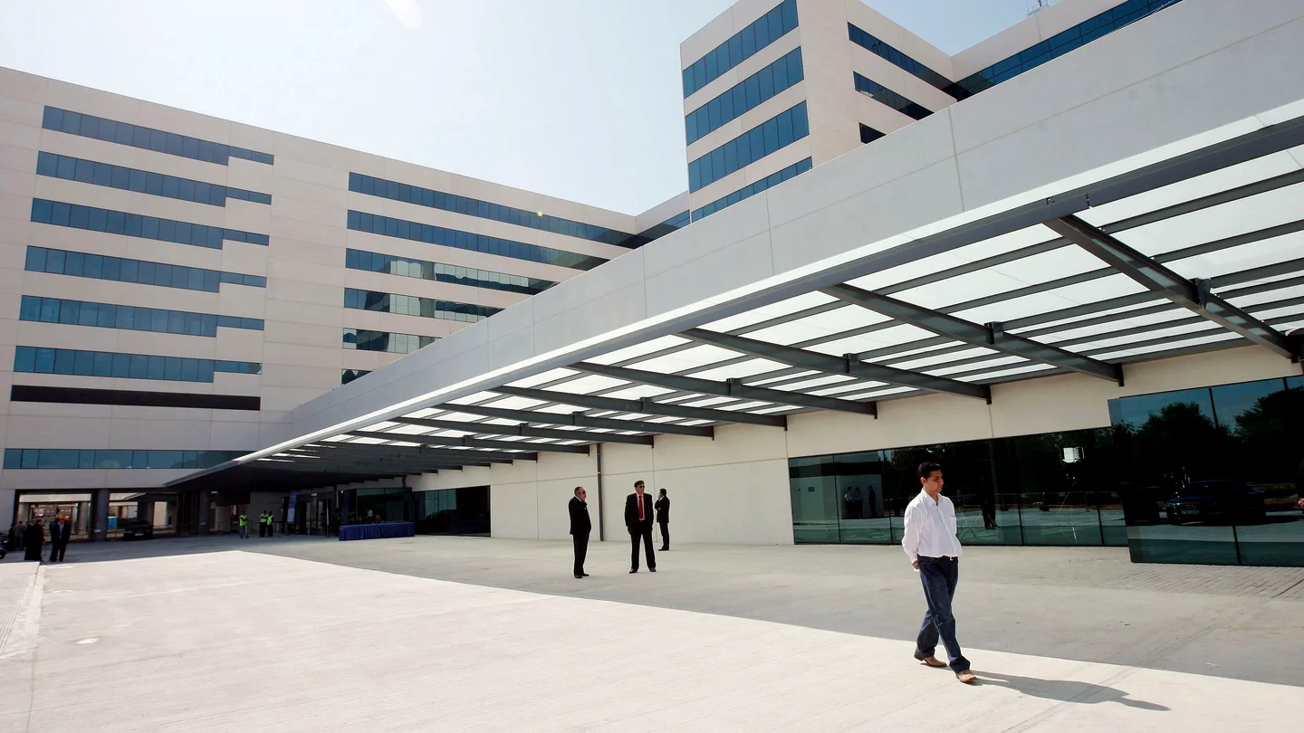 Vista general del nuevo Hospital La Fe de Valencia, donde fueron trasladados los dos niños Vista general del nuevo Hospital La Fe de Valencia, donde fueron trasladados los dos niños