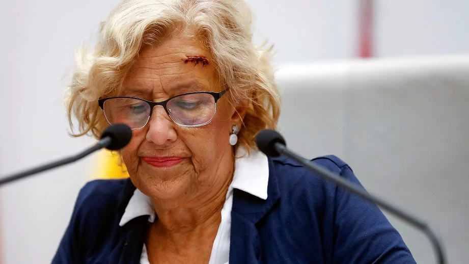 Carmena reaparece en el debate del estado de la ciudad de Madrid