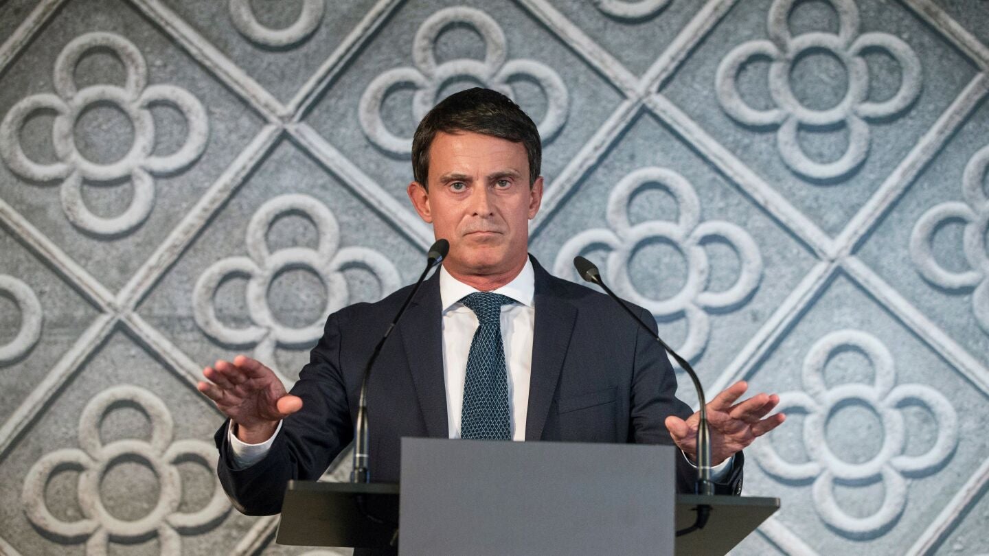 El exprimer ministro franc&eacute;s Manuel Valls en un acto