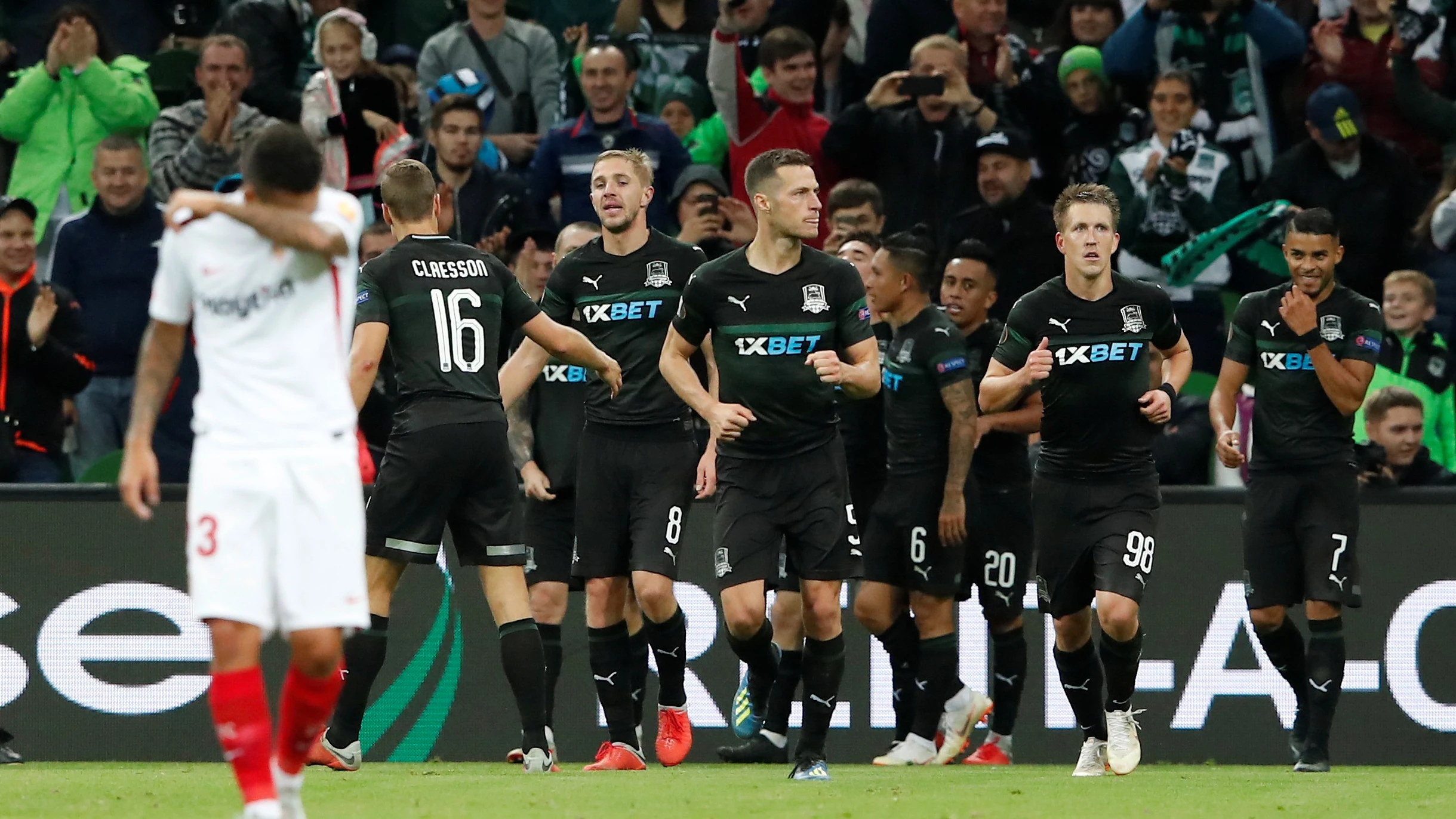 El Krasnodar celebra la victoria ante el Sevilla