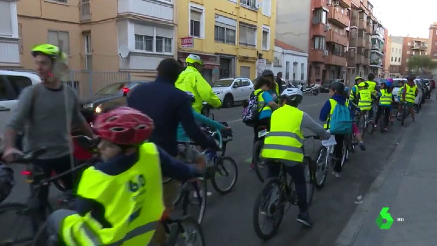 El bicibus, la manera para que los ni&ntilde;os vayan al colegio de la forma m&aacute;s sostenible que ya es realidad en Espa&ntilde;a