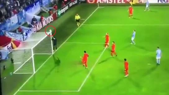 La última 'cantada' de Karius La última 'cantada' de Karius