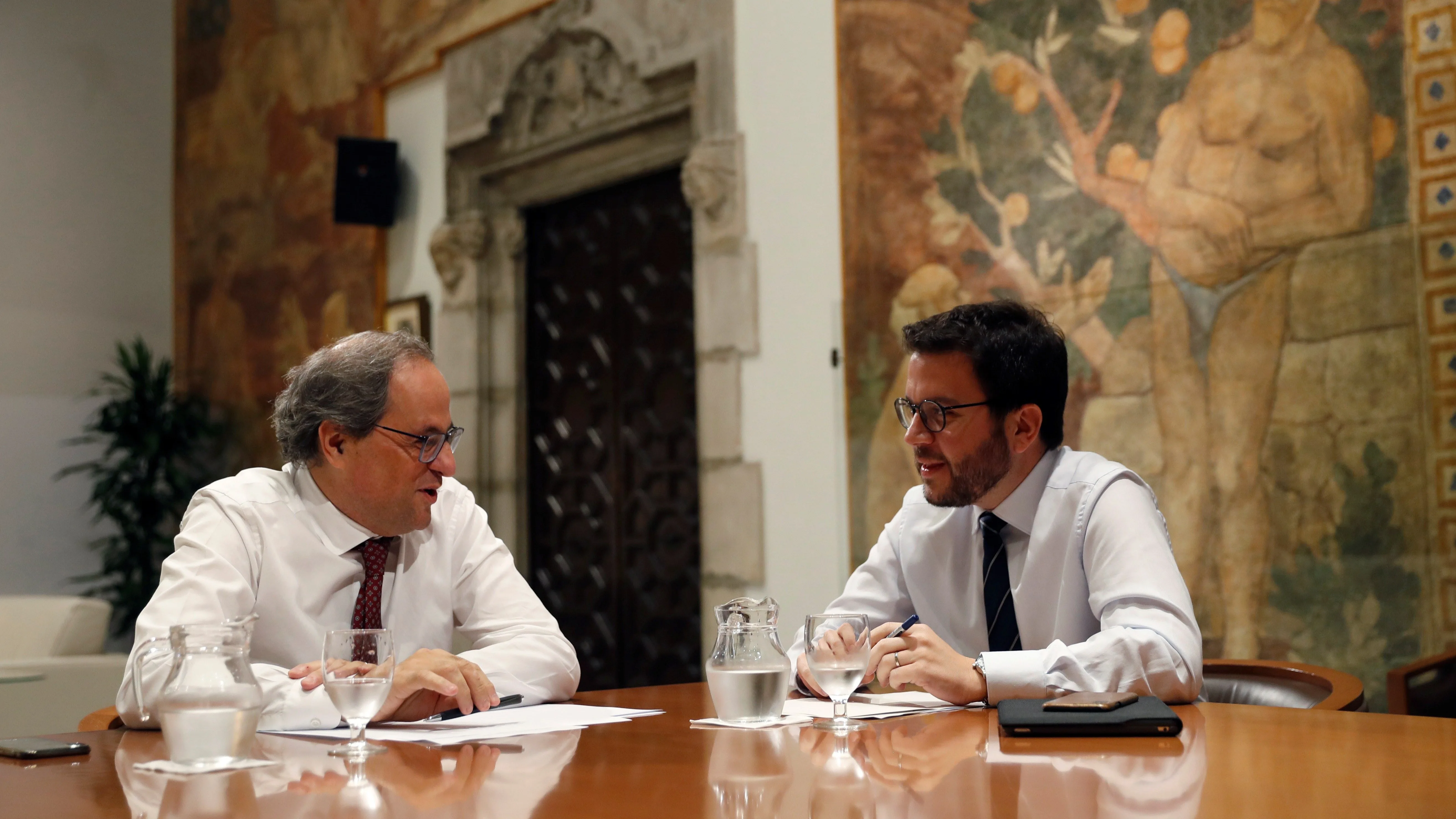 El presidente de la Generalitat, Quim Torra (JxCAT), y su vicepresidente, Pere Aragonès (ERC),