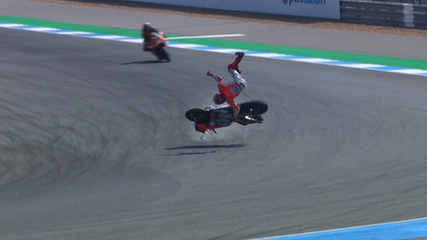 Jorge Lorenzo, en el momento de su caída en Tailandia