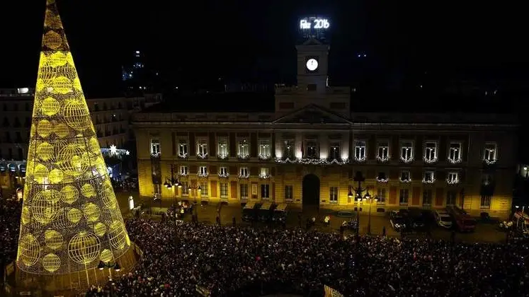 La Puerta del Sol durante las campanadas de fin de año