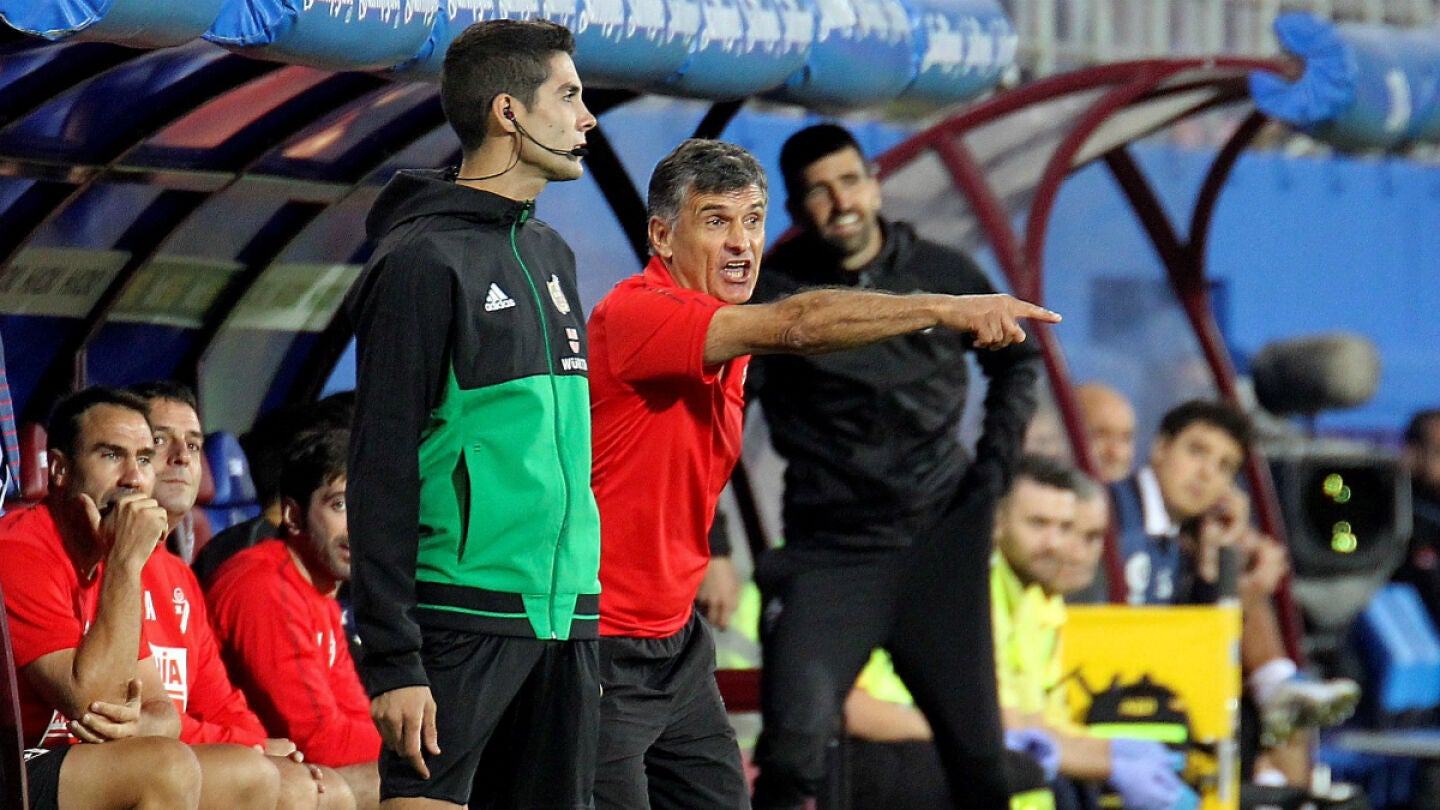 Mendilibar, en un partido del Eibar