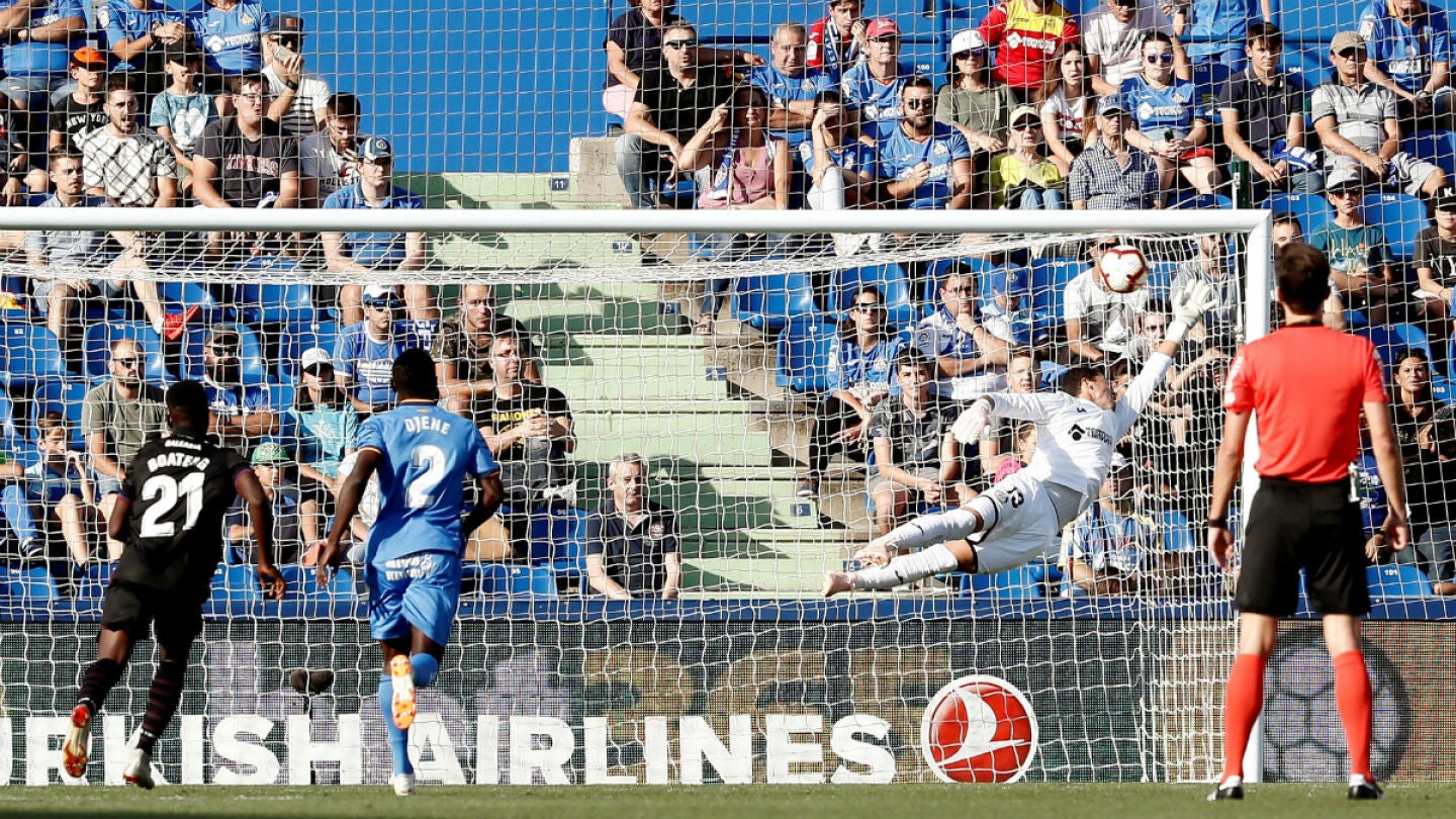 Soria encaja un gol ante el Levante