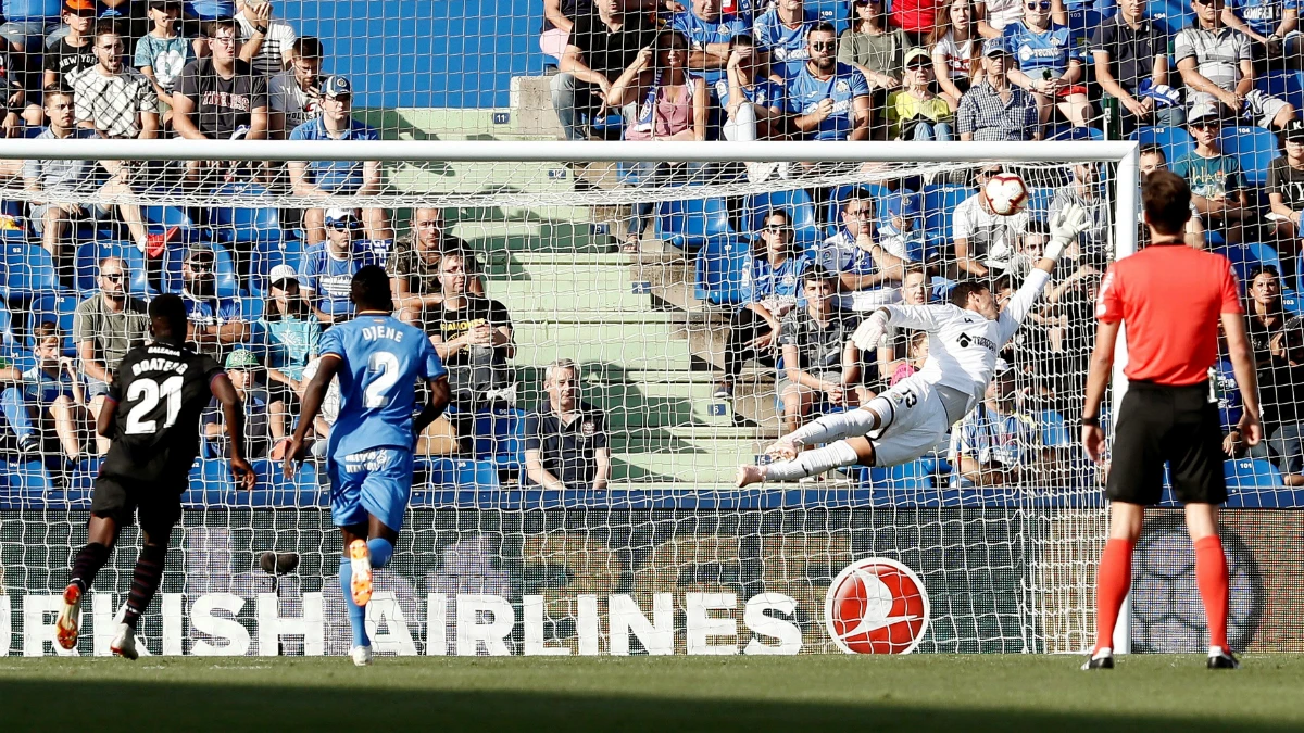 Soria encaja un gol ante el Levante