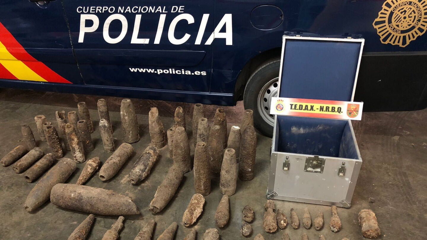 Hallan proyectiles posiblemente de la G.Civil en antiguas f&aacute;bricas en Alcoy