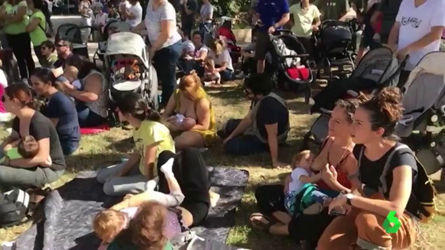 Organizan una tetada colectiva en Valencia para visibilizar y normalizar la lactancia materna