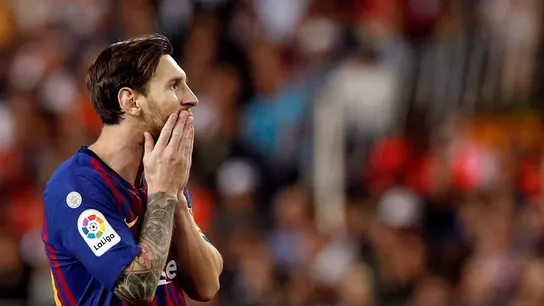 Messi durante el Valencia - Barcelona Messi durante el Valencia - Barcelona