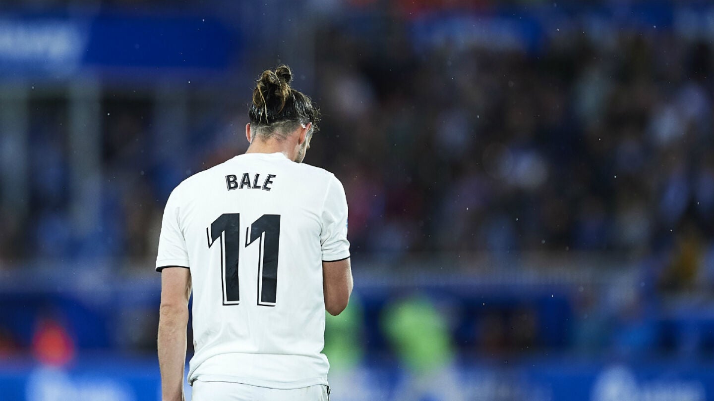 Bale, cabizbajo