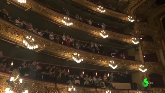 El Liceu de Barcelona se pone en pie para despedirse de Montserrat Caballé El Liceu de Barcelona se pone en pie para despedirse de Montserrat Caballé