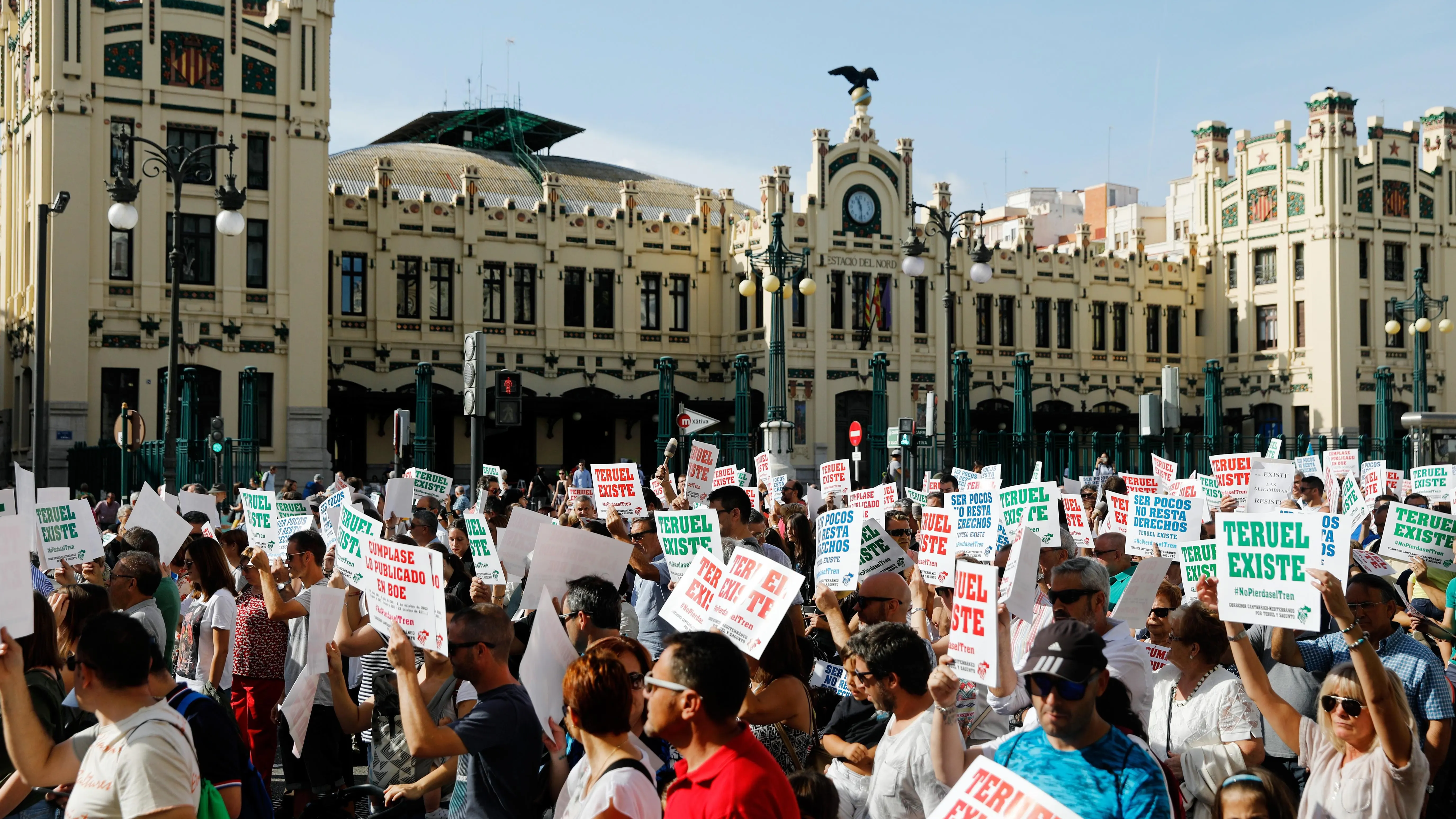 Valencianos y aragoneses marchan por el Corredor Cantábrico-Mediterráneo