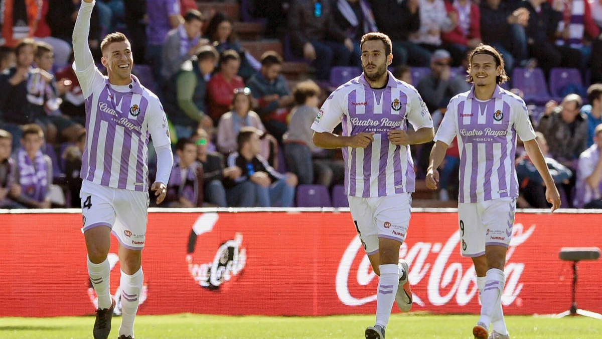 El Real Valladolid celebra un gol