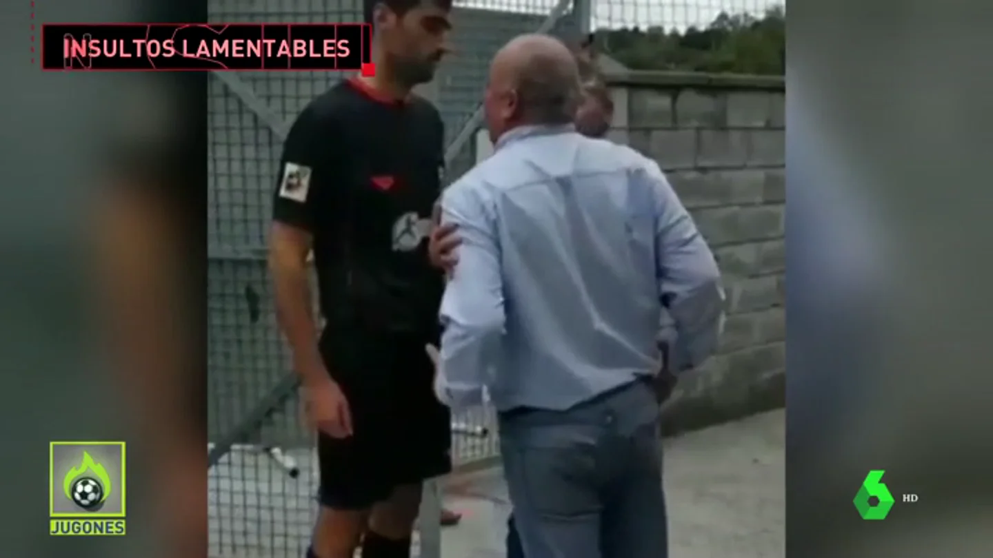 Un padre amenazó de muerte a un árbitro en Asturias. Un padre amenazó de muerte a un árbitro en Asturias.