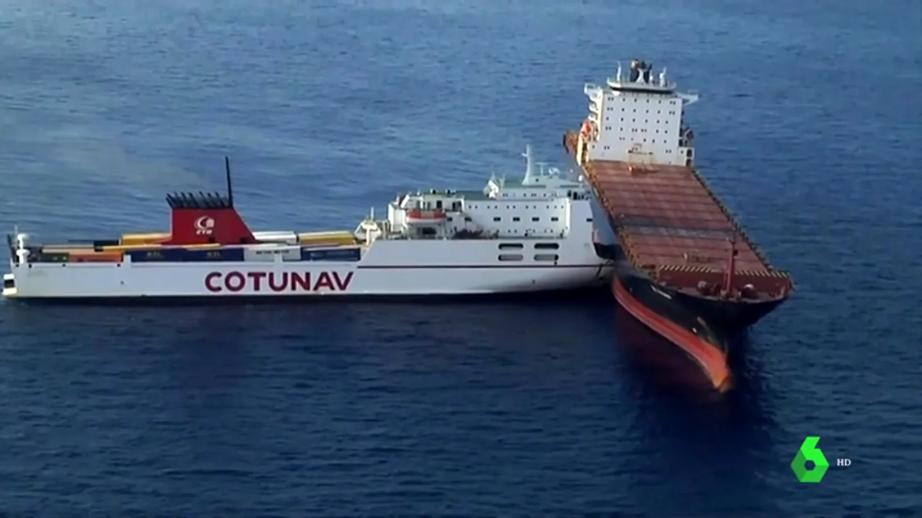 Un buque se empotra contra otro frente a Córcega