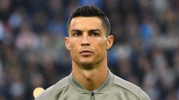 Cristiano Ronaldo, pensativo antes de un partido con la Juve