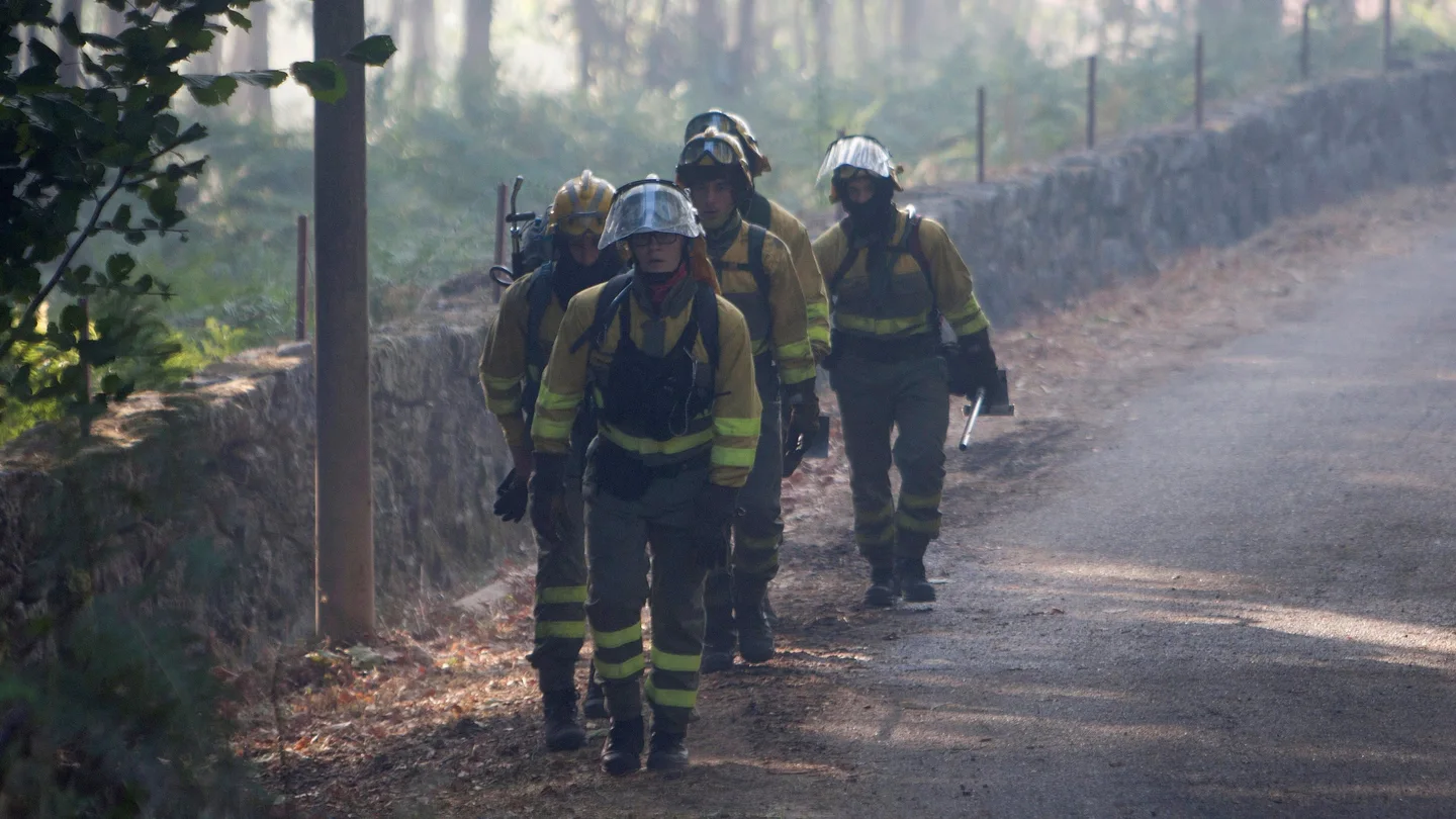 Las brigadas forestales en el incendio de Mondariz Las brigadas forestales en el incendio de Mondariz