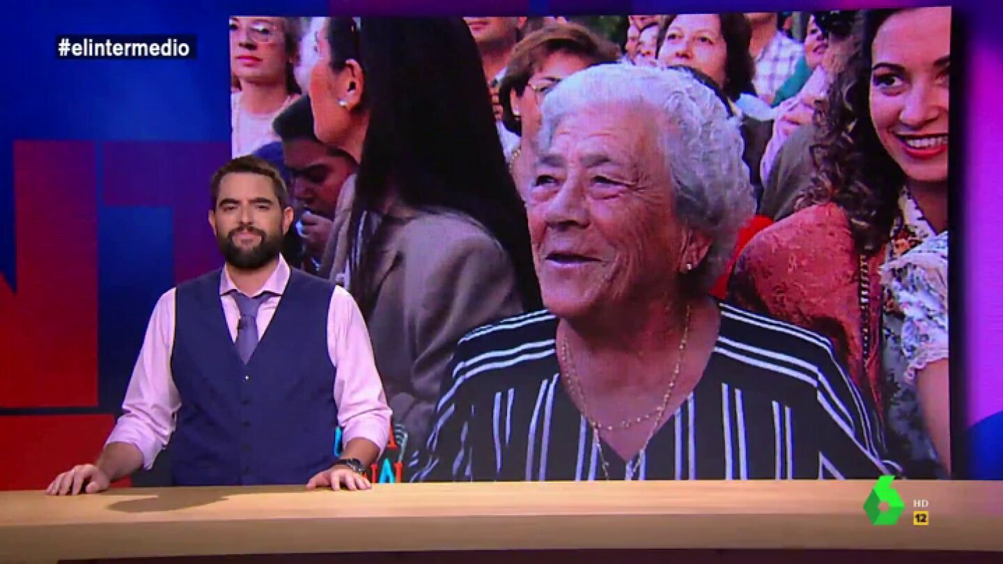 Dani Mateo presenta a las "cascoliebers": "&Aacute;lvarez Cascos es muy guapo, est&aacute; muy bien. Viva tu cara" 