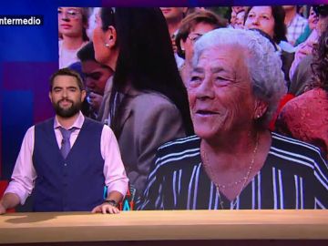 Dani Mateo presenta a las "cascoliebers": "Álvarez Cascos es muy guapo, está muy bien. Viva tu cara" Dani Mateo presenta a las "cascoliebers": "Álvarez Cascos es muy guapo, está muy bien. Viva tu cara"