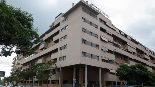 Vista general del edificio de Málaga donde han asesinado a una niña de 6 años Vista general del edificio de Málaga donde han asesinado a una niña de 6 años