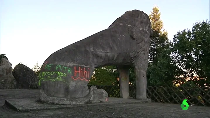 Pintada en la escultura de Betanzos