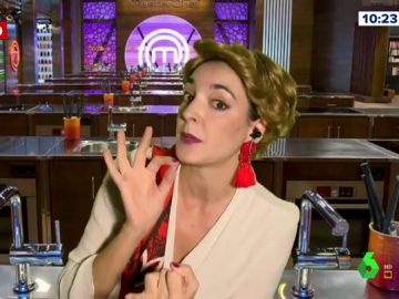 Leonor Lavado encarna a una enfadada Antonia Dell'Atte Leonor Lavado encarna a una enfadada Antonia Dell'Atte