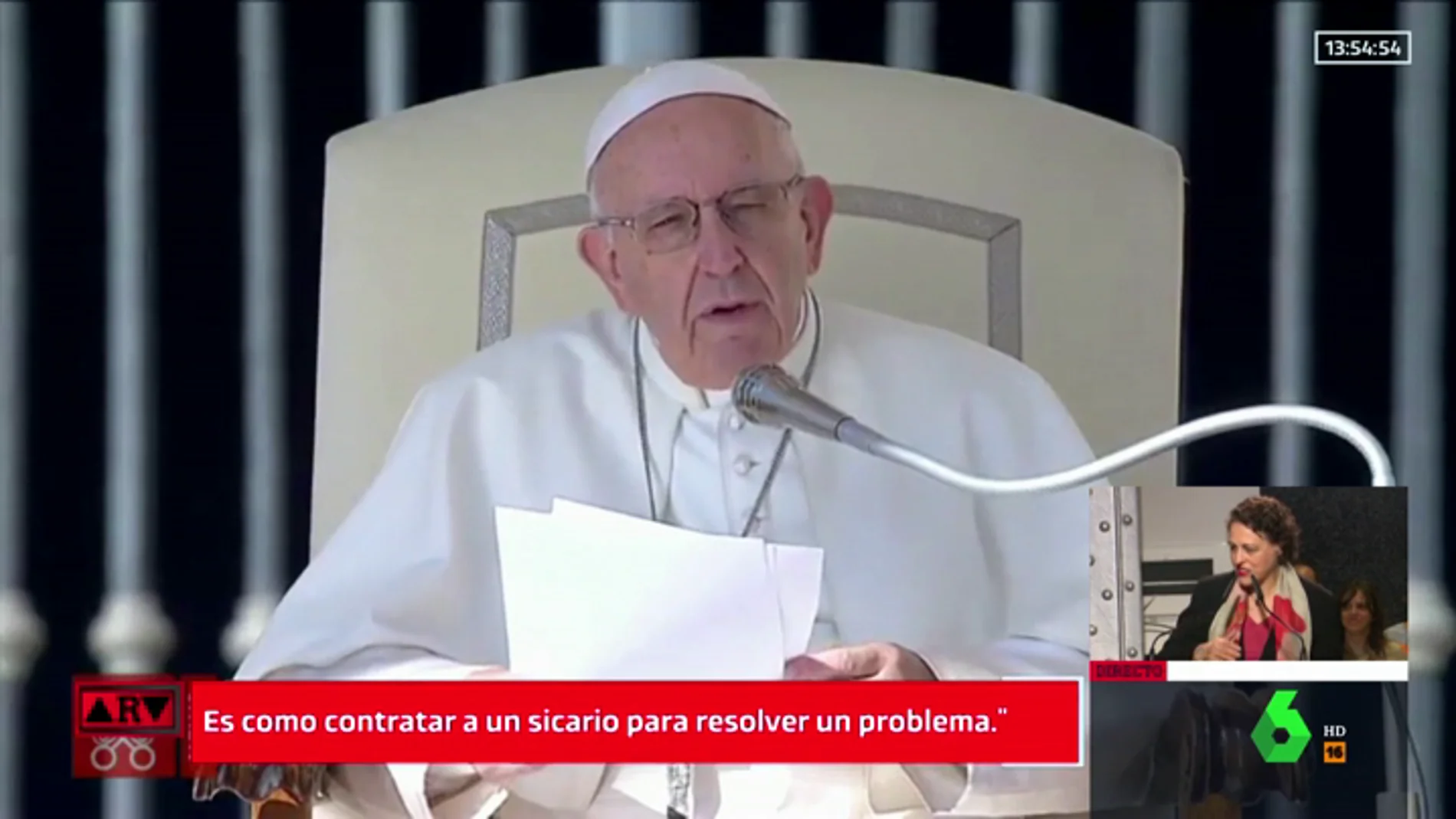 El papa Francisco compara el aborto con "contratar a un sicario para resolver el problema"
