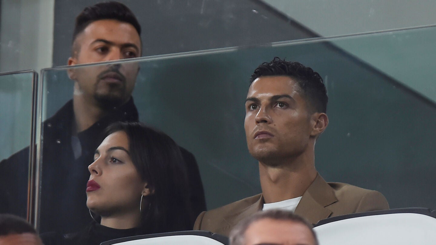 Cristiano Ronaldo, en el palco durante un partido de la Juventus