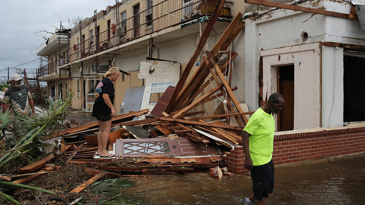 Vista de un edificio colapsado tras la llegada del huracán Michael, en Panama City, Florida