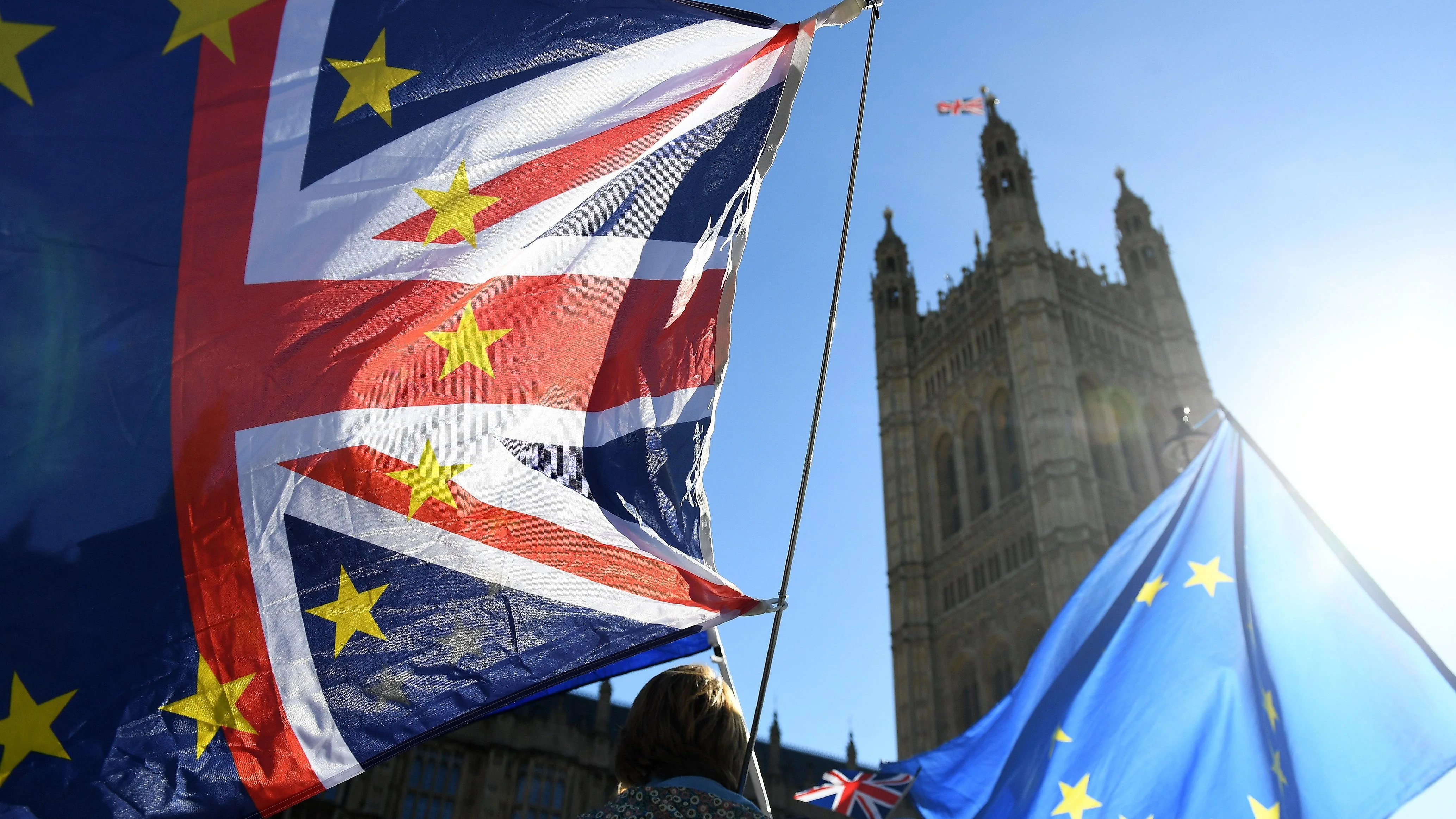 Banderas de Reino Unido y la Unión Europea