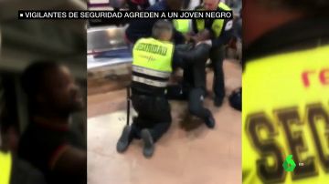 Vigilantes de Renfe agreden a un joven negro