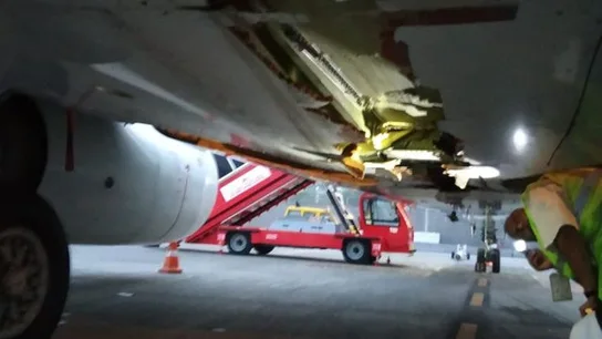 Imagen de la aeronave de Air India tras el choque contra el muro Imagen de la aeronave de Air India tras el choque contra el muro