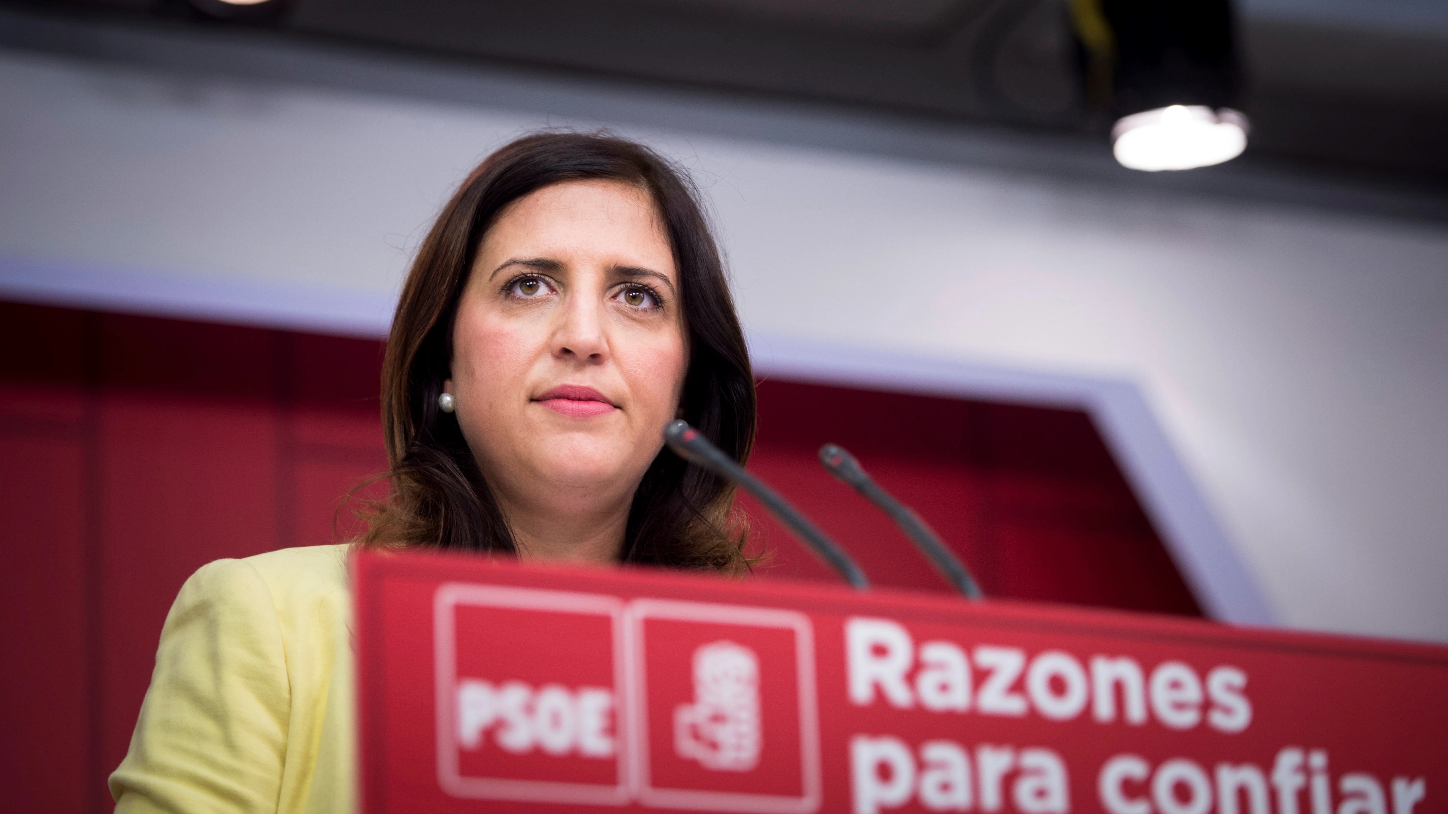 La portavoz del Comité Electoral del PSOE, Esther Peña, durante la rueda de prensa