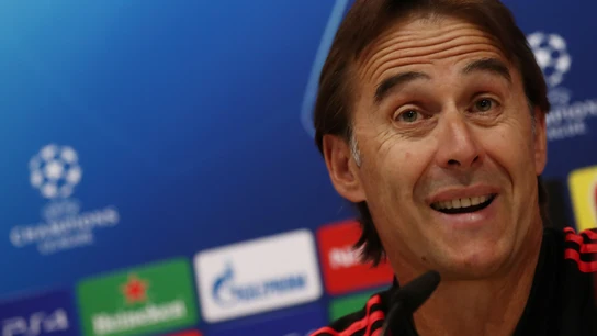 Julen Lopetegui habla en rueda de prensa Julen Lopetegui habla en rueda de prensa