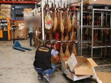 La Guardia Civil incauta 1.000 toneladas de productos cárnicos en condiciones de insalubridad La Guardia Civil incauta 1.000 toneladas de productos cárnicos en condiciones de insalubridad