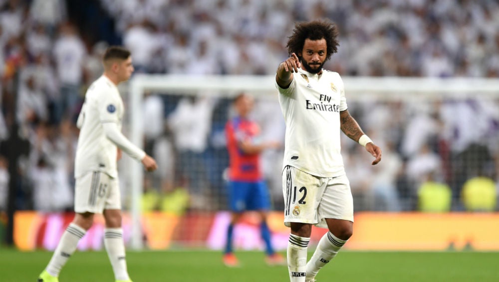 Marcelo celebra un gol