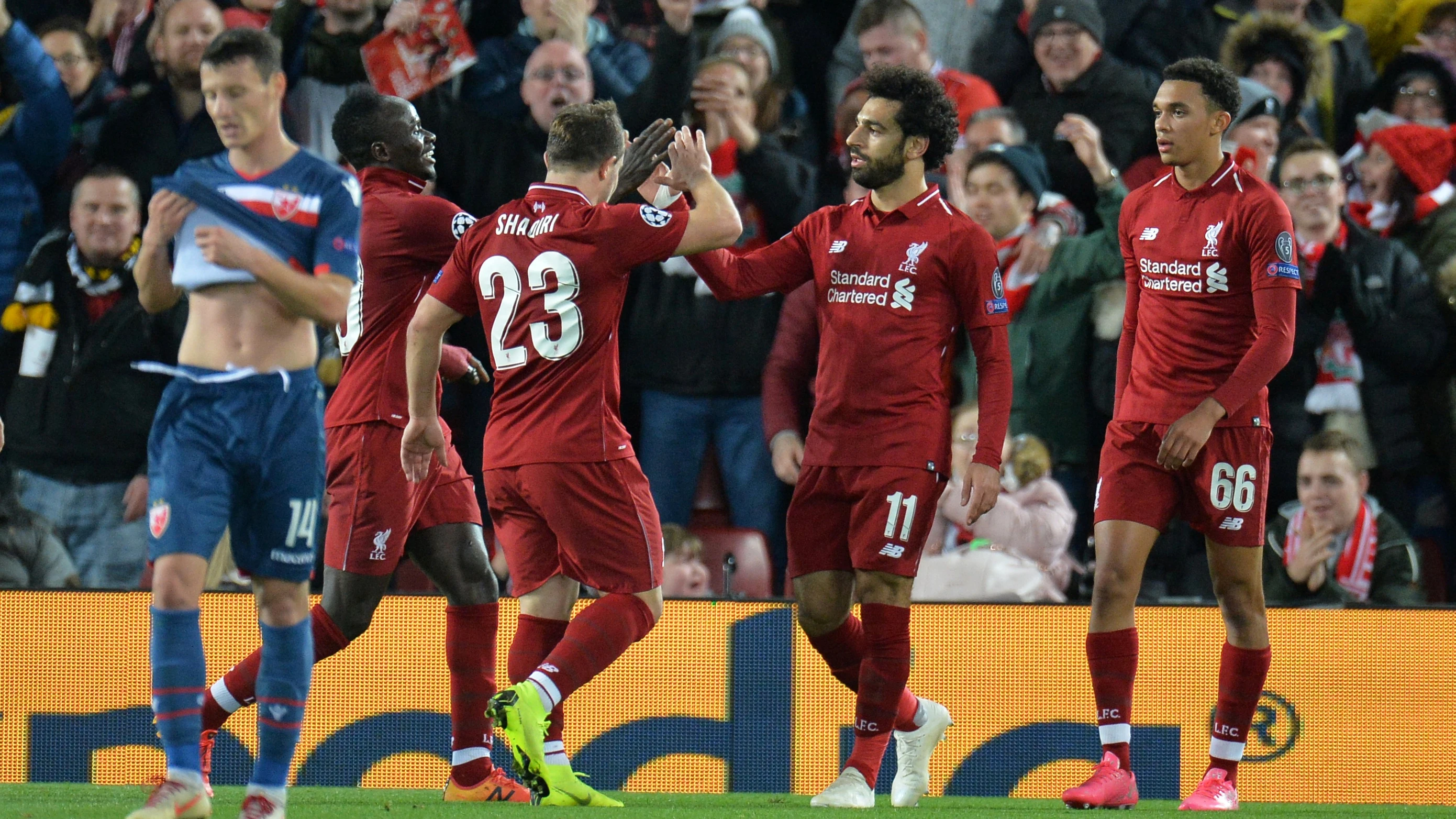 Shaqiri, Mané y Salah celebran un gol ante el Estrella Roja