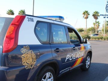 Imagen de archivo de un coche de la Policía Nacional Imagen de archivo de un coche de la Policía Nacional